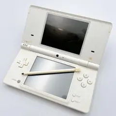 美品✨ニンテンドーDS i 白 Nintendo 本体