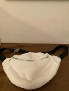 アズールバイマウジー　ボディバッグのサムネイル