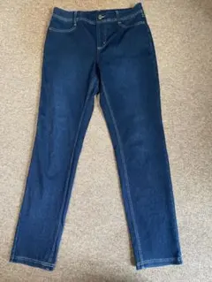 【美品】万能ストレッチ入りスキニーデニムパンツ濃紺秋冬暖かしっかり素材きれいめ