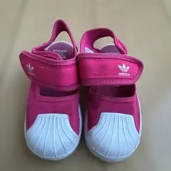 adidas ピンク サンダル スリッポン