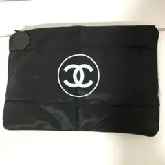 シャネル CHANELノベルティ ポーチ　ビッグサイズ　クラッチバッグ　黒色