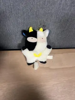 三英 くたくたfarm うし ぬいぐるみ - メルカリ