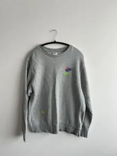 NIKE クルーネック スウェット グレー 刺繍ロゴのサムネイル