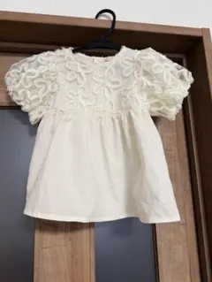 branshes 100サイズ　アイボリー 花柄刺繍 半袖トップス