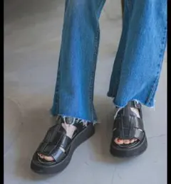 jeanasis アツゾコグレカサンダルのサムネイル