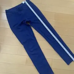 UNIQLO スキニーパンツ 伸縮性あり