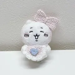 お座りぬいぐるみ　リボン　スタイ　ハチワレ　うさぎ　ちいかわ　モモンガ　ぬい服