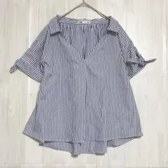 セブンデイズサンデイ　スキッパーストライプブラウス　【美品】　青 白のサムネイル
