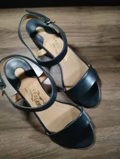 Salvatore Ferragamo size：5 1/2D箱付きのサムネイル