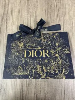 2025年最新】dior 紙袋 ホリデーの人気アイテム - メルカリ