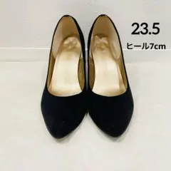 Betty Club ブラックスエードポインテッドトゥパンプス 23.5のサムネイル