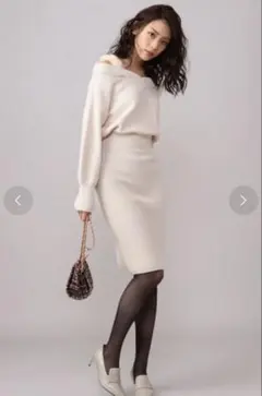 ロイヤルパーティ　ファーショルダーワンピース