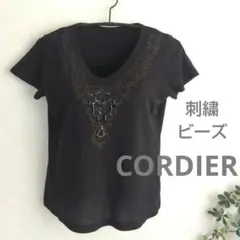 【コルディア】刺繍・ビーズ装飾　半袖 Ｖネック　Tシャツ　日本製　ブラックのサムネイル