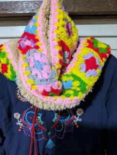 モチーフ編みマフラー　ハンドメイド