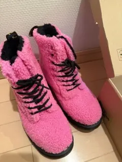 新品 Dr. Martens ドクターマーチン ブーツ　ピンク　23.5cm