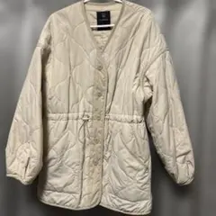 ベージュ キルティングジャケット