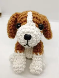 ハンドメイド　あみぐるみ　ビーグル犬