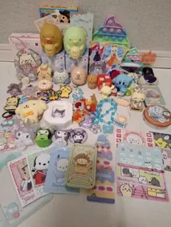 サンリオ　ちいかわ　すみっコぐらし　カービー　ミニフィギュア　キーホルダー