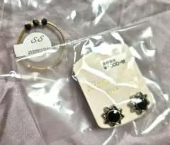 ピアスとリングのセット アクセサリー