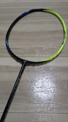 YONEX ASTROX 77 4UG5