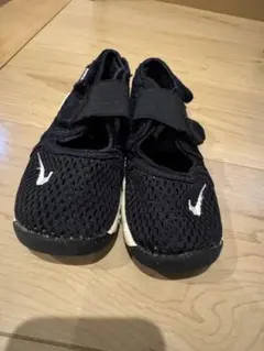 Nike メッシュ　リトルリフト