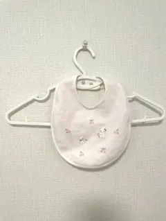 familiar スタイ　ウサギ　クマ　刺繍　ピンク