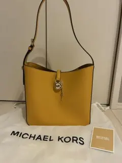MICHAEL KORS イエローレザートートバッグ