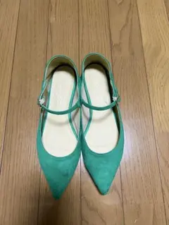 ルタロン　ポインテッドワンストラップフラット