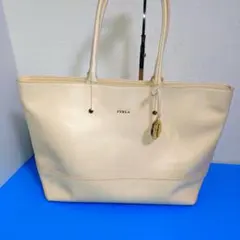 FURLA トートバッグ