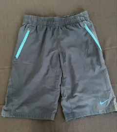 Item thumbnail for item 19107515-334d-4ebb-a8fb-db1ba21fc9e6