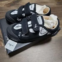 Item thumbnail for item 2be4b40b-876a-47a5-b2eb-0d8403bbfef4