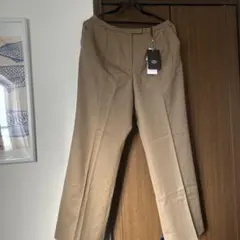 レイアン　　ベージュ フレアパンツ