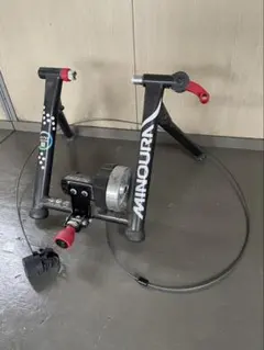 MINOURA ミノウラ LR760 固定ローラー台 固定ローラー台を買いました！MINOURA LR760 騒音もチェック - YouTube