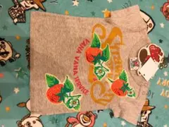 イチゴパッチワークTシャツ　グレー新品のサムネイル