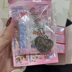 サンリオ　ラブベリ　シークレットチャーム ハローキティ ハローミミィ