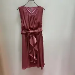 新品未使用ピンク フリル付き Aラインドレス　リボン取り外し可能