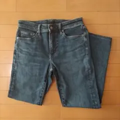 UNIQLO ウルトラストレッチジーンズ　メンズ28インチ