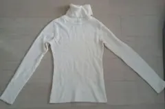 ホワイト タートルネック リブ編み セーター ニット M 長袖 美品 モテ服