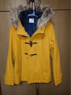 イエローファー付きダッフルコート