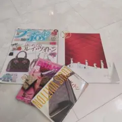 LOUIS VUITTON / ステッカー付 他4冊セットのサムネイル