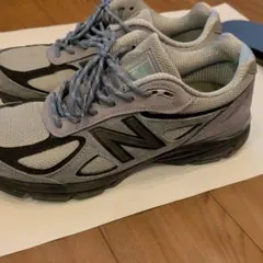 New Balance 990V4 