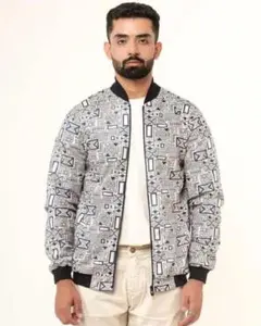 ZARA メンズ 総柄 ボンバージャケットのサムネイル