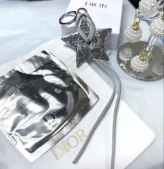 【新品未使用】Diorノベルティ キーリング　プレステージサンプルと巾着付き