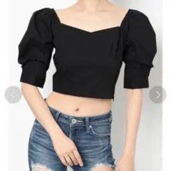 春　スプリング　ZARA ブラック　パフスリーブ　クロップド丈