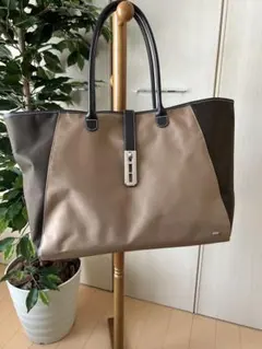 Item thumbnail for item 9c6d1944-c129-4650-8ead-2765238e6b7f