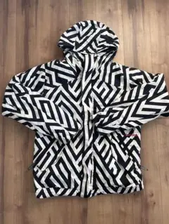 BURTON スノーボードウェア ジャケット 総柄 Mサイズ