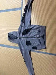 キャスパージョンダメージ加工 フード付きパーカー グレー　現在売り切れ再販なし