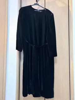 ベルベット ブラック マタニティワンピース