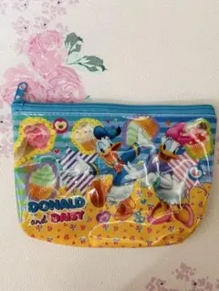 【美品】ディズニー★ドナルド・ダックとデイジー ★ポーチ