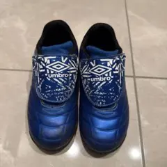 UMBRO サッカー トレーニングシューズ ブルーのサムネイル